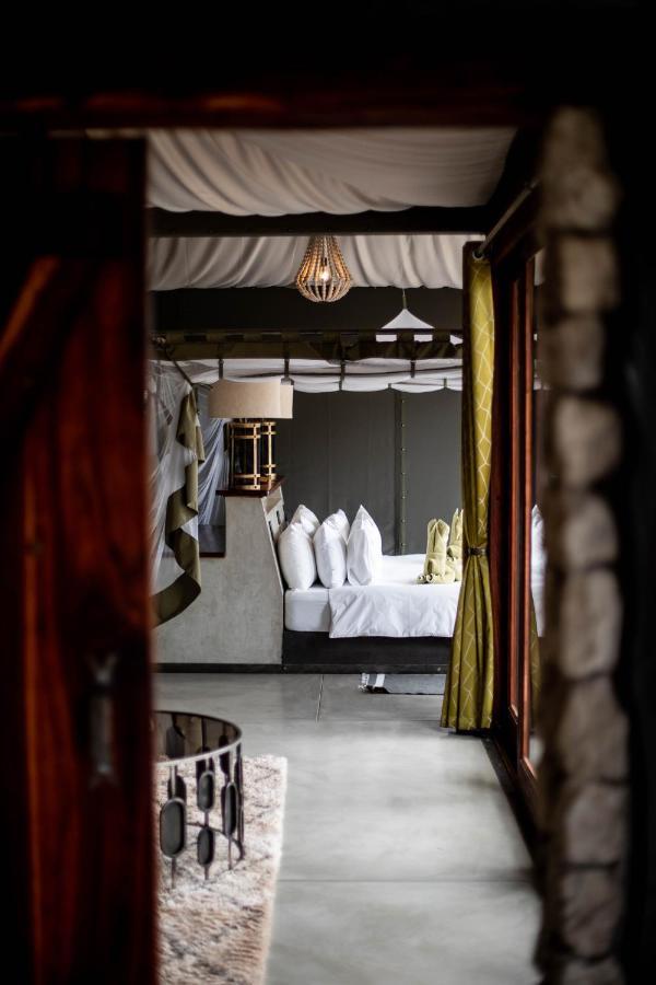 Etosha Oberland Lodge Okaukuejo Luaran gambar